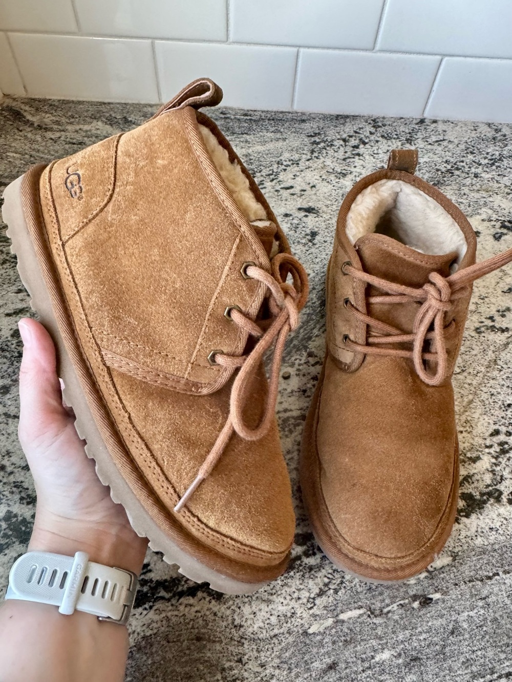 UGG Nuemel Boot in Chestnut. Size 8. VGUC.